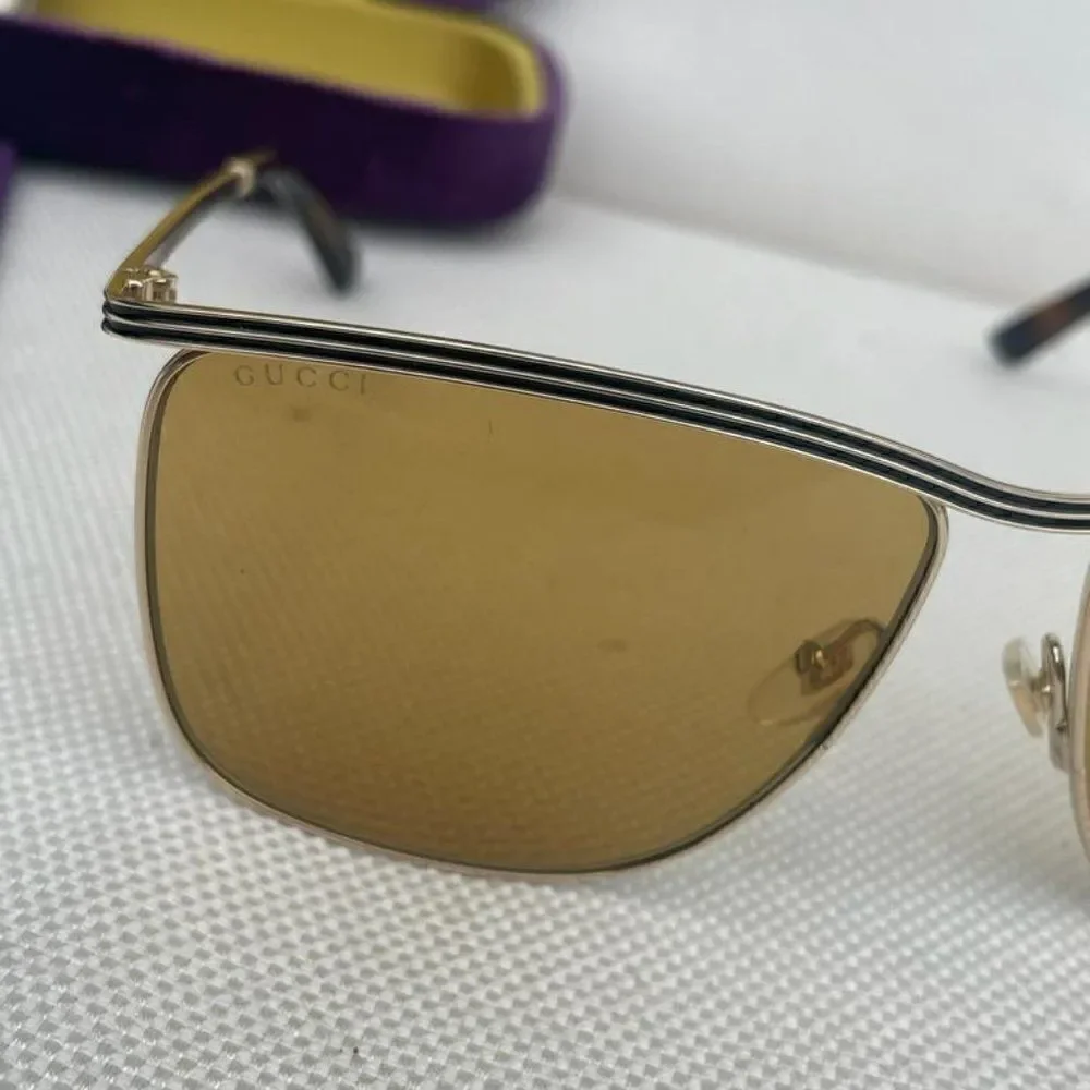 NIB Gucci GG0821S Rectangular Sunglasses